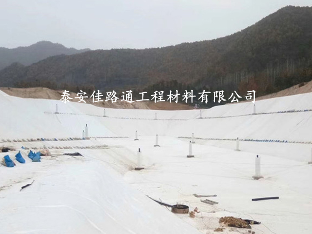 該如何檢測工程長絲土工布的排水性能？