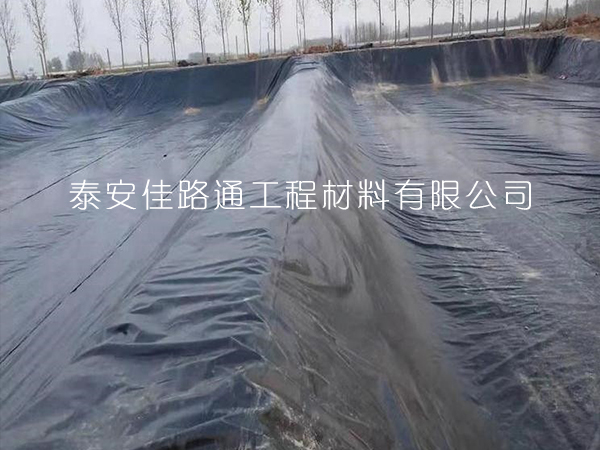 關(guān)于HDPE土工膜的驗(yàn)收有哪些注意事項(xiàng)？