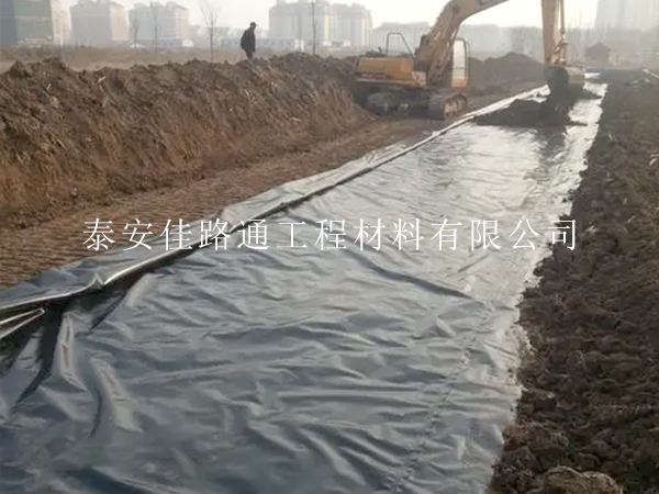 魚(yú)塘防滲膜保護(hù):創(chuàng)新策略與實(shí)用方法 魚(yú)塘防滲膜保護(hù):創(chuàng)新策略與實(shí)用方法